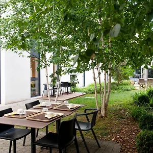 Adagio Patio Confluence Франция